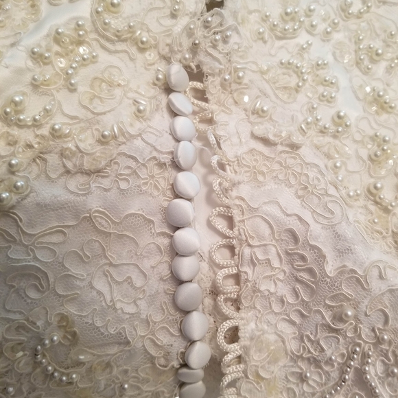 Wedding Dress - Picture 10 of 16